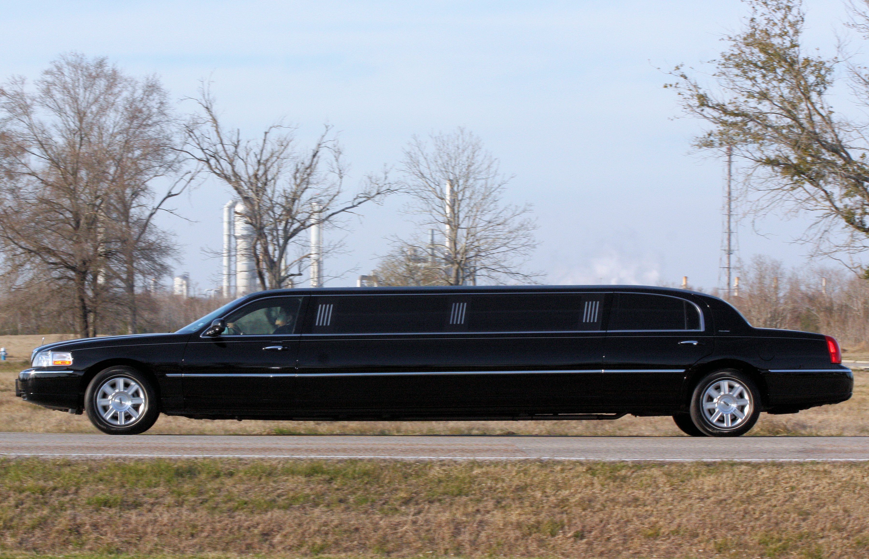 Top-Rated Limo Car Service Chicago: Luxury Transportation in the USA